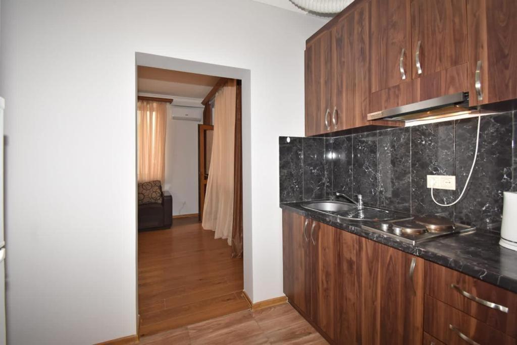 74/3New Building In The Center Of The Capital Διαμέρισμα Γιερεβάν Εξωτερικό φωτογραφία