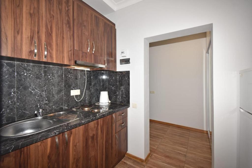 74/3New Building In The Center Of The Capital Διαμέρισμα Γιερεβάν Εξωτερικό φωτογραφία